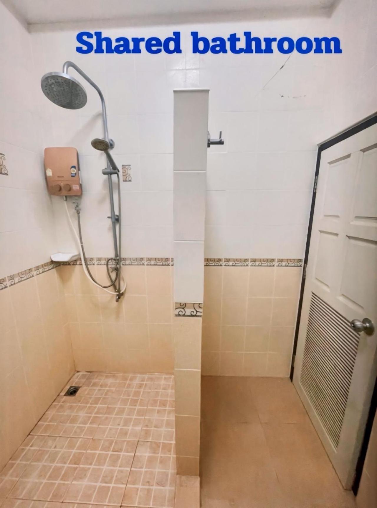 2B Cozy Hostel ตรัง Exterior foto